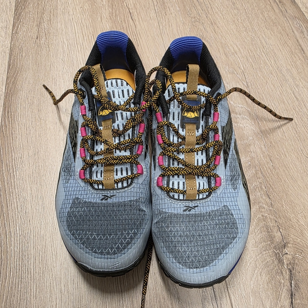 Reebok Nano Crossfit Sz 7 Gray, Black, and Pink